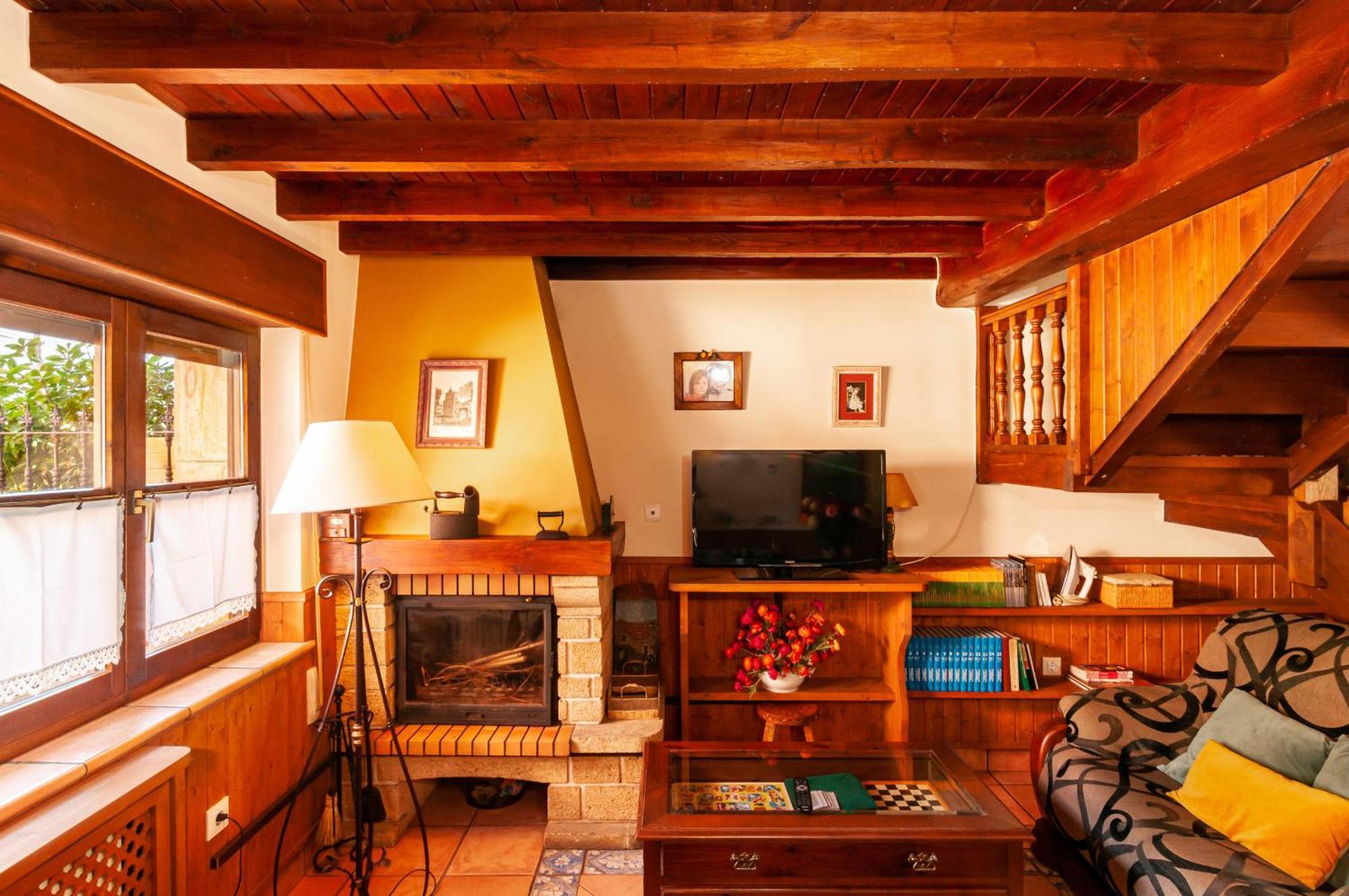 Casa Rural La Regoria Carrena de Cabrales Buitenkant foto