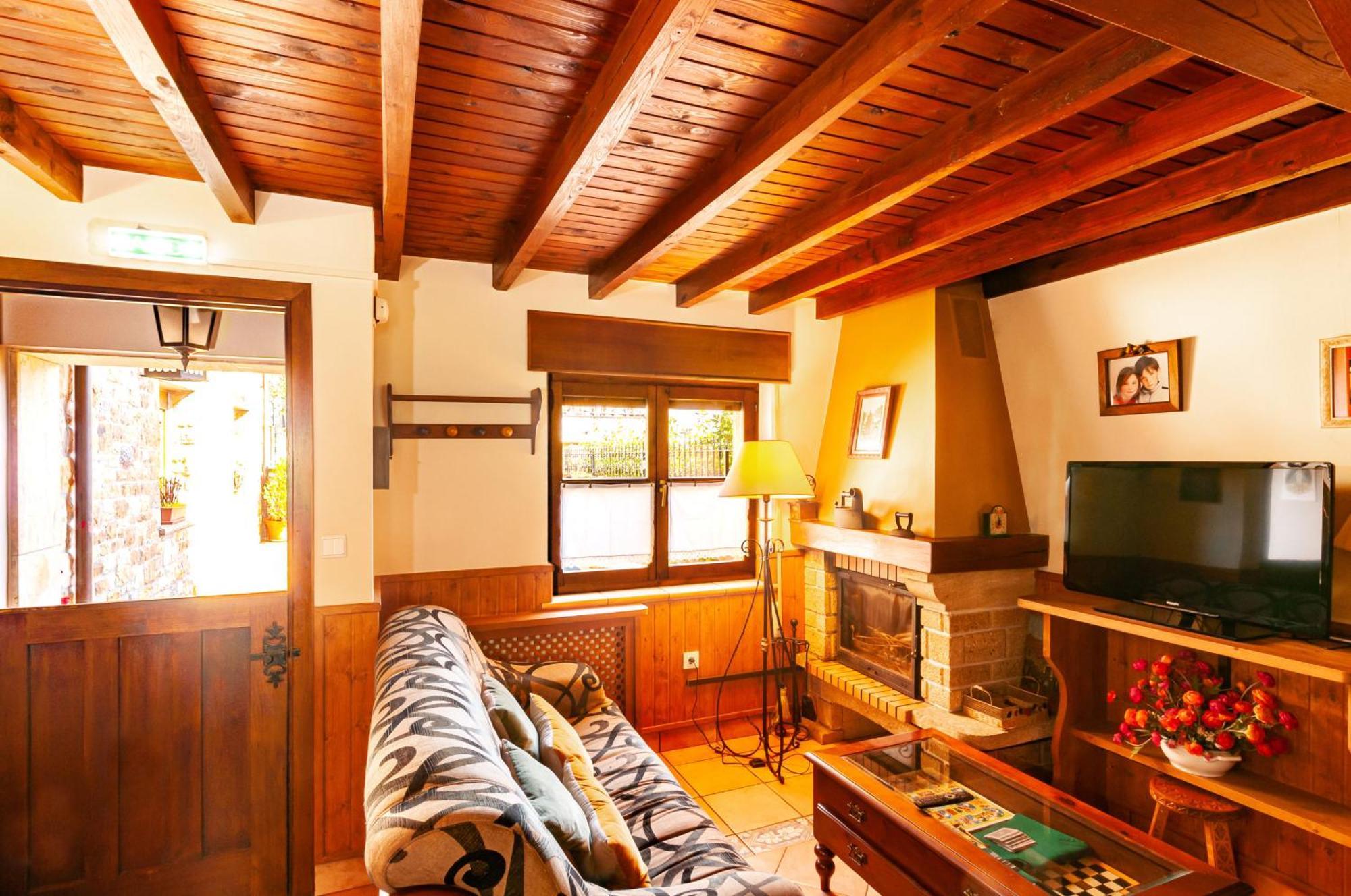 Casa Rural La Regoria Carrena de Cabrales Buitenkant foto